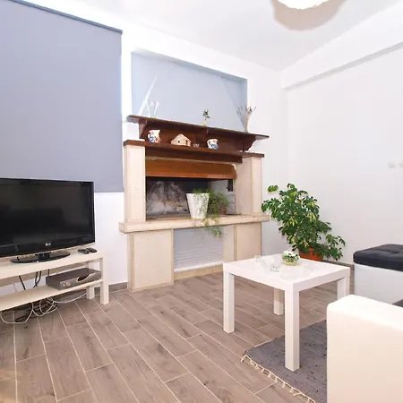 Apartment Fuer 6 Personen Ca 75 Qm In Fazana, Istrien Istrische Riviera Fazana